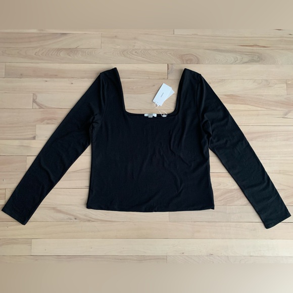 VINCE - Black square-neck top – Sleek essential | NWT - Picture 3 of 11